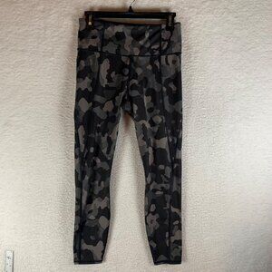 Athleta Women's Lightning Camo 7/8 Tight‎ Gray Activewear Leggings Size S 9546